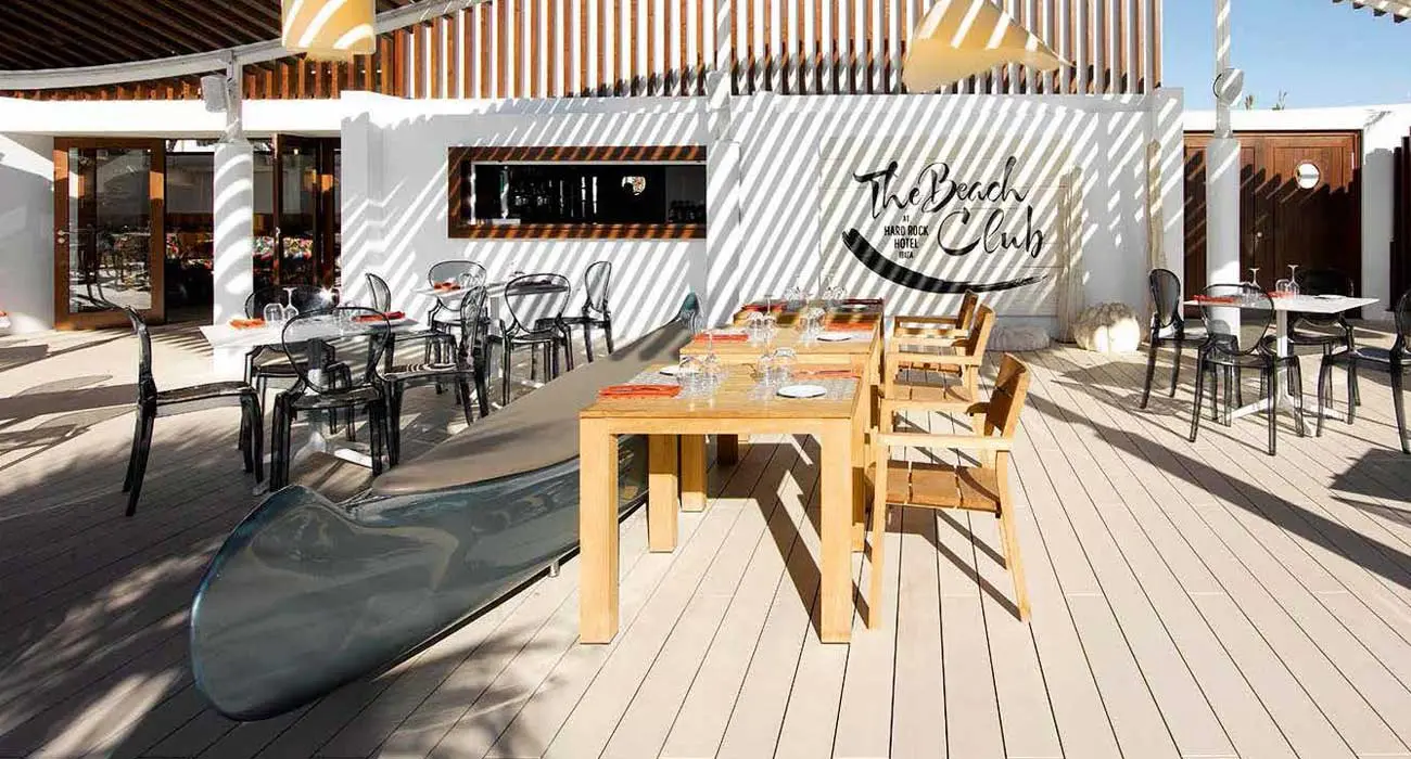 Pavimenti esterni per decking hotel e ristoranti